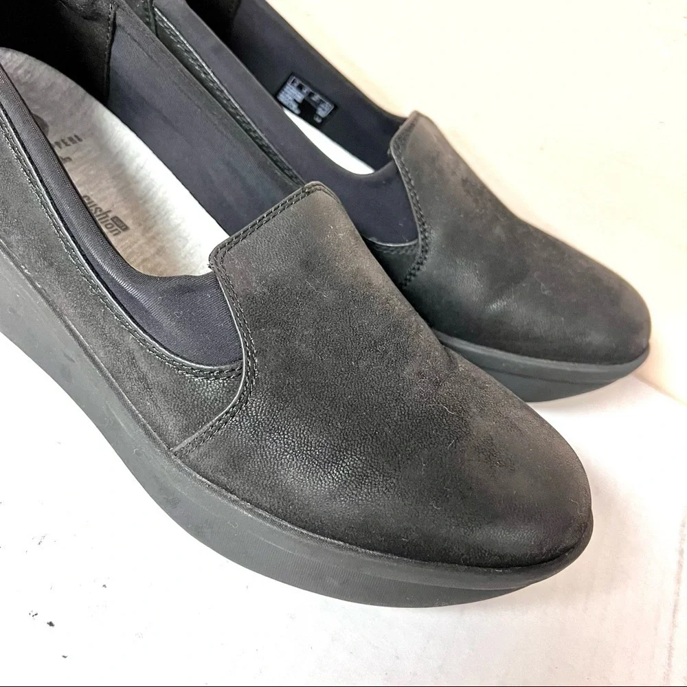 Clarks Cloudsteppers Women's Step Rose Moon Platform black leather size 8.5